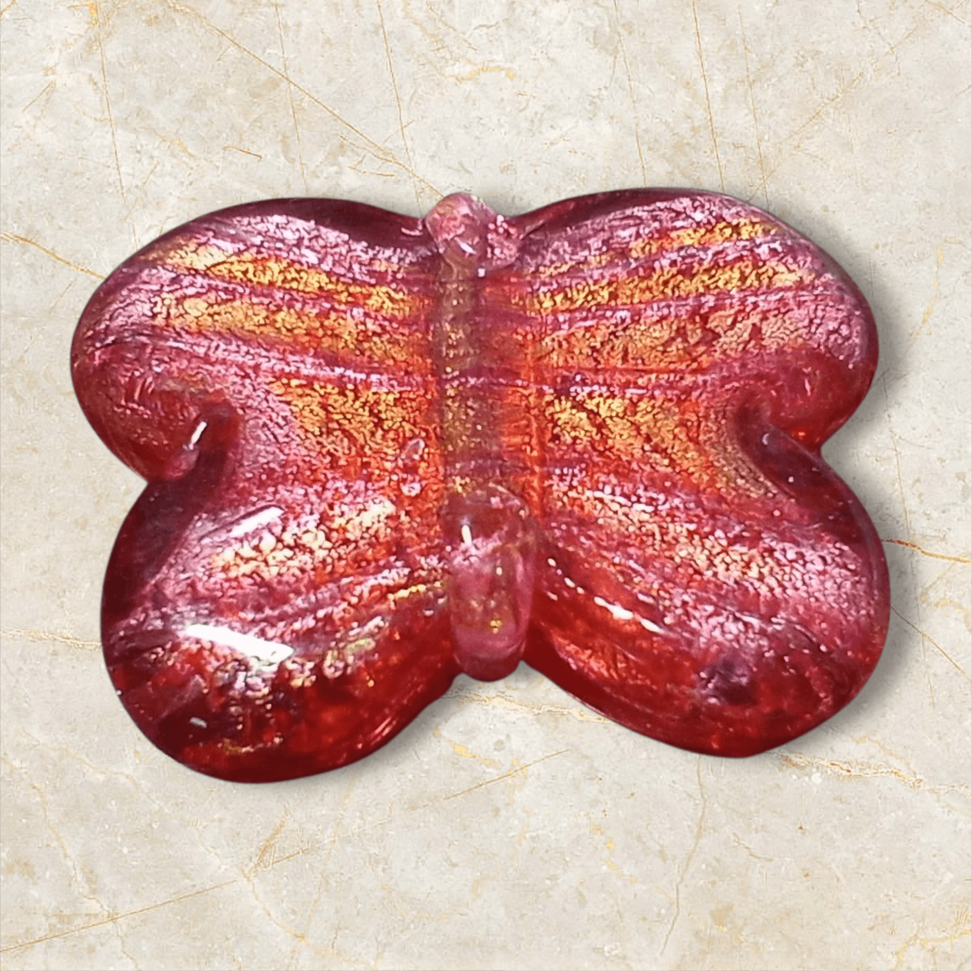 28mm：ベネチアンビーズ　バタフライ・ルビーノ（ホワイトゴールドフォイル） | 2枚目