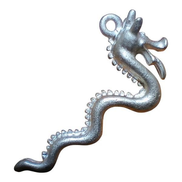 40×21mm ドラゴンキャストチャーム(マットシルバー)1枚目の画像